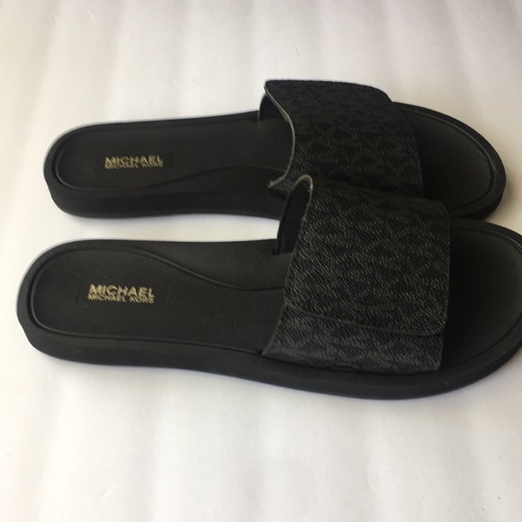 Michael Kors slides black with black logo - Picture 3 of 4